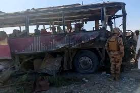 نوشکی حملوں کے بعد بڑا ایکشن، 30 پولیس اہلکار نوکریوں سے فارغ!