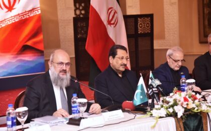 پاکستان، ایران کا دوطرفہ تجارت کو 10 عرب ڈالر تک لے جانے کا فیصلہ