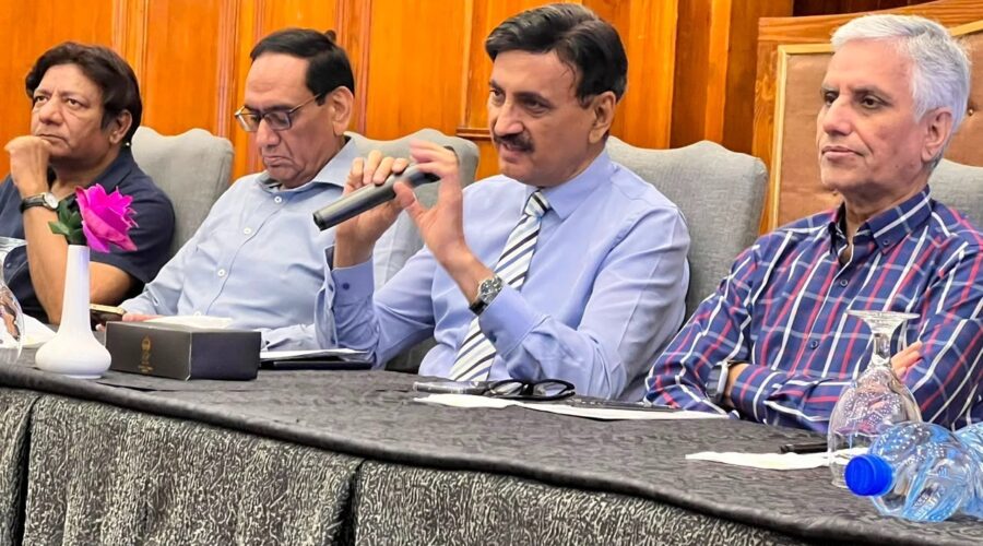 ماہرین صحت کا پاکستان میں تمباکو نوشی کے خاتمے کے لیے جامع حکمت عملی پر زور
