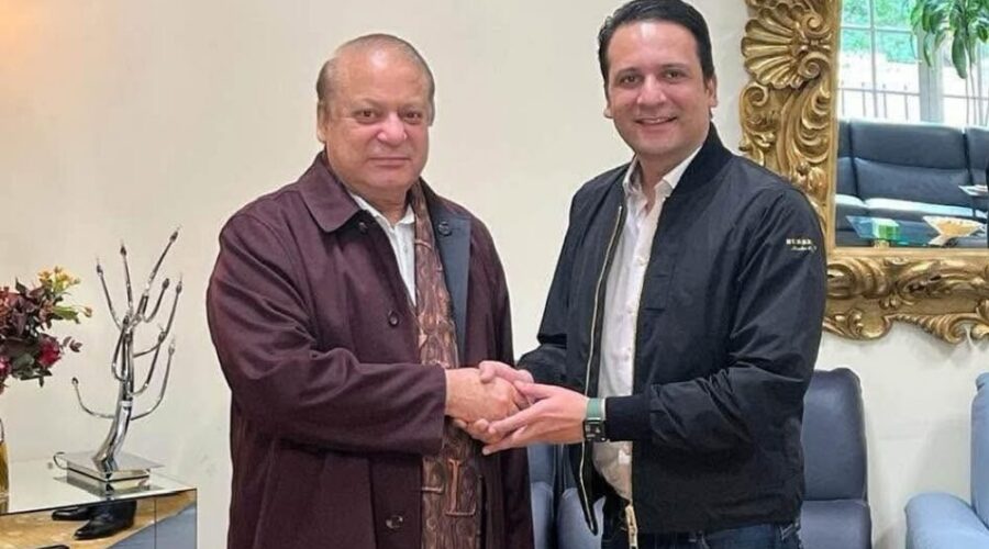 محمد نواز شریف نے بیرسٹر سید افتخار علی گیلانی کو آزاد کشمیر کے نئے وزیر اعظم کے لیے نامزد کر دیا
