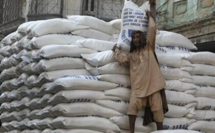 شوگر ملوں کا حکومت کو تیسرا خط، چینی برآمد کرنے کا مطالبہ