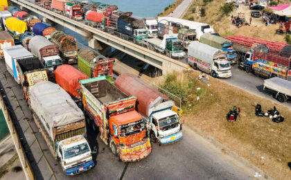 ٹرانسپورٹرز کی ہڑتال سے ٹیکسٹائل برآمدات خطرے میں، پاکستان ٹیکسٹائل کونسل کی وزیراعظم سے فوری مداخلت کی اپیل